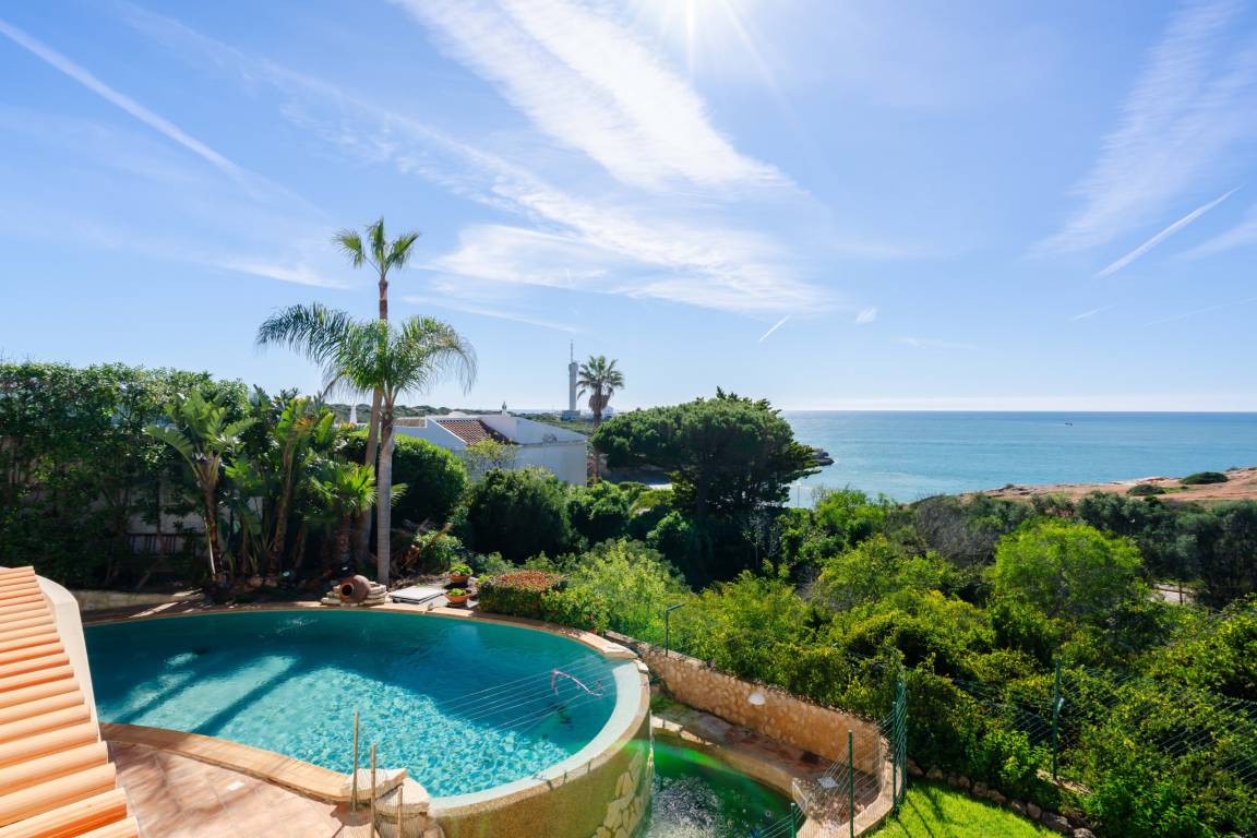 280 M² Villa ∙ 4 Chambres ∙ 8 Personnes - Portimão