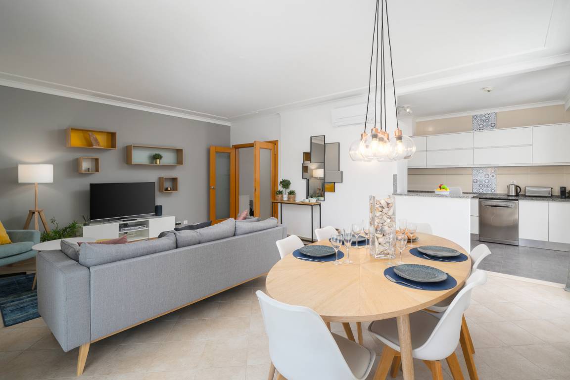 100 M² Ferienwohnung ∙ 2 Schlafzimmer ∙ 4 Gäste - Lagos