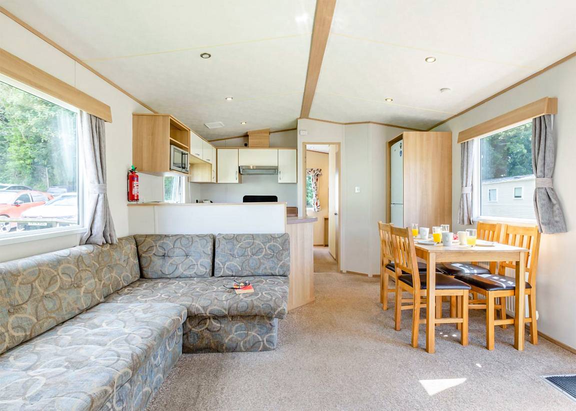 Caravan ∙ 3 Bedrooms ∙ 8 Guests - East Sussex