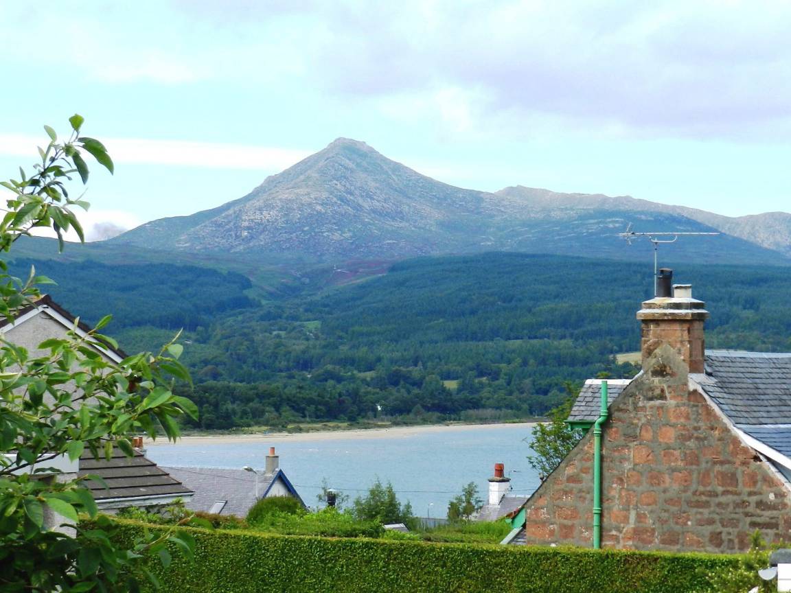 Cottage ∙ 2 Bedrooms ∙ 6 Guests - Brodick