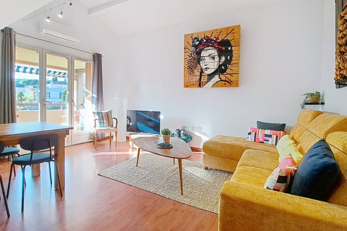 75 M² Apartamento ∙ 2 Habitaciones ∙ 6 Huéspedes - Cassis