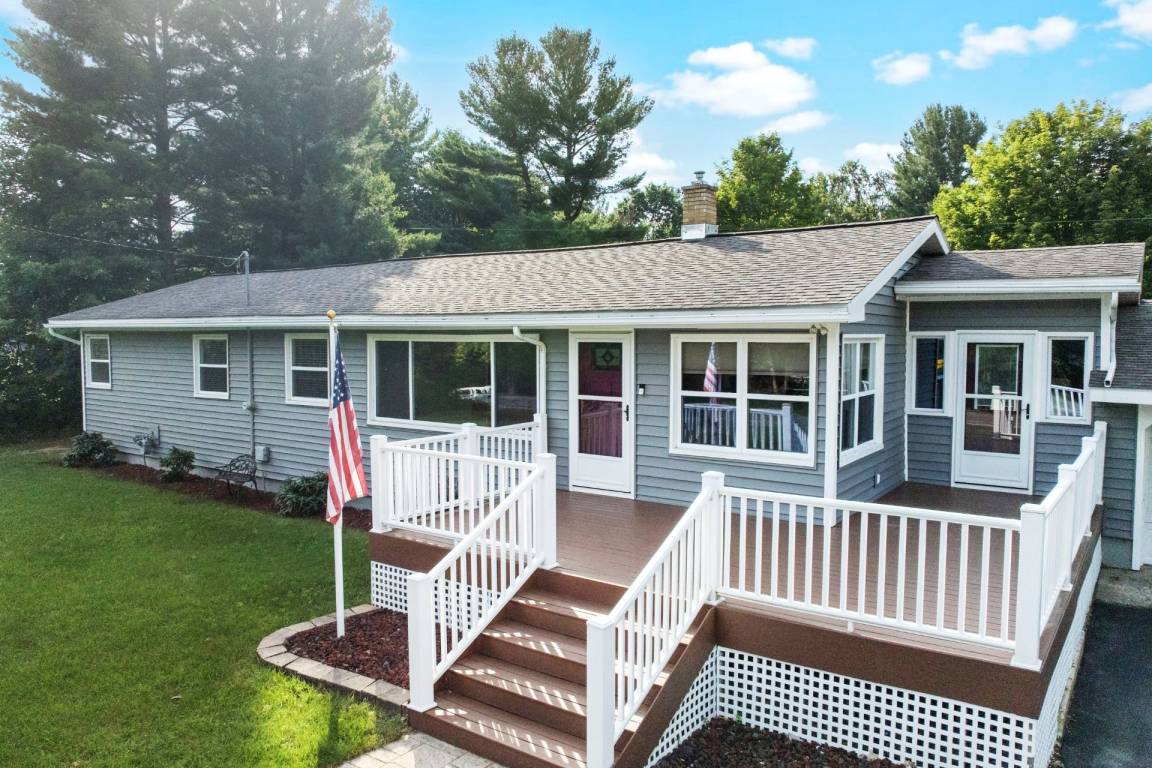 163 M² House ∙ 4 Bedrooms ∙ 8 Guests - Interlochen, MI