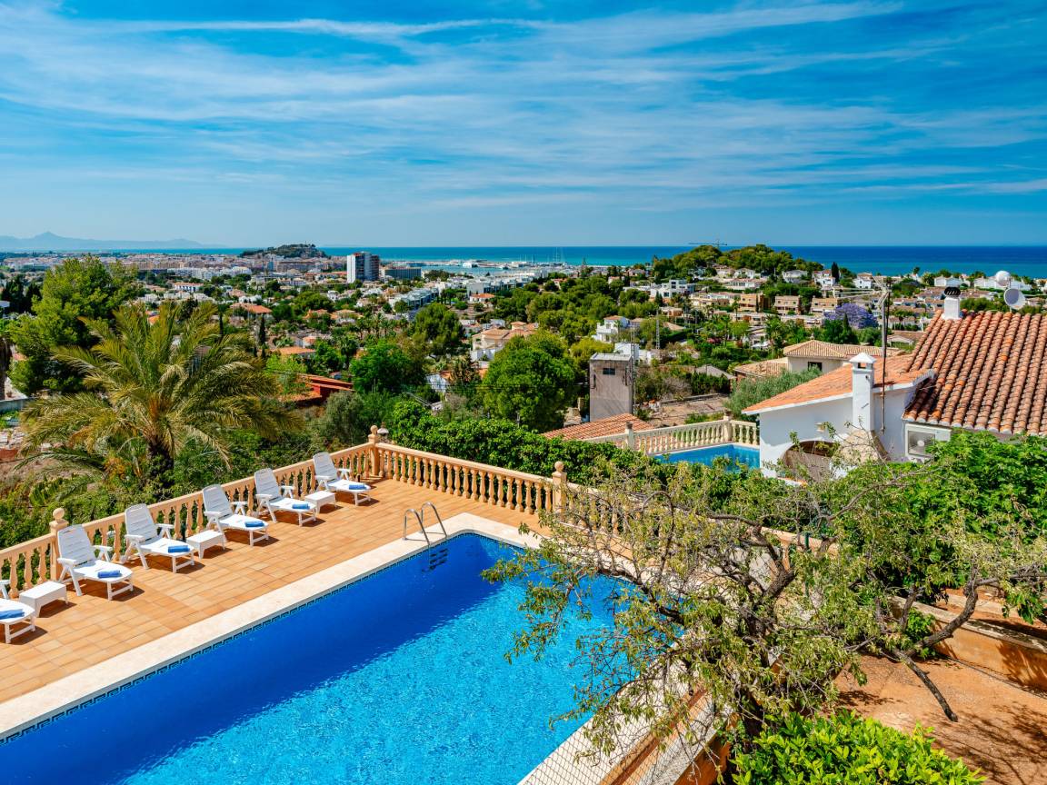 150 M² Casa ∙ 3 Habitaciones ∙ 6 Huéspedes - Dénia
