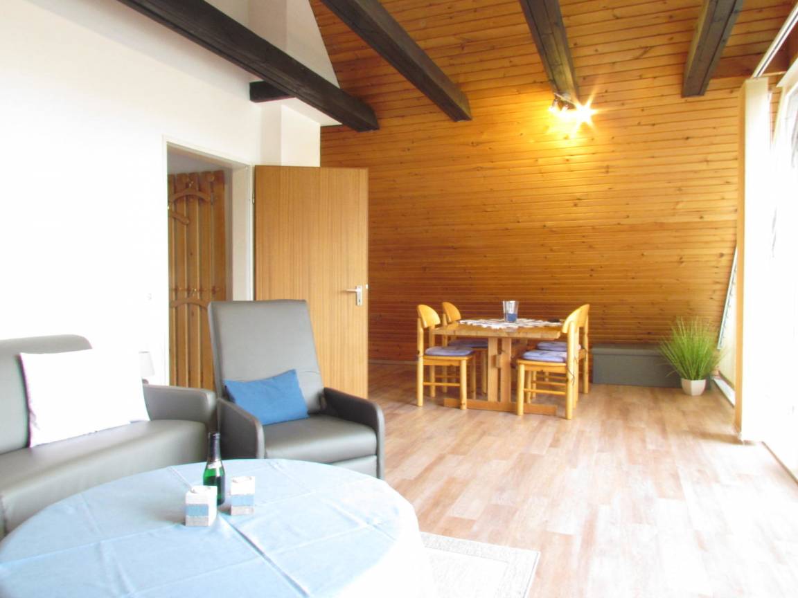 60 m² Ferienwohnung ∙ 1 Schlafzimmer ∙ 4 Gäste – Bild 8