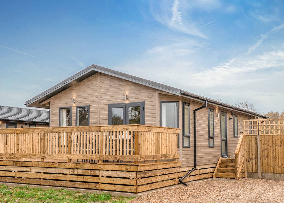 Chalet ∙ 2 Bedrooms ∙ 4 Guests - Norfolk