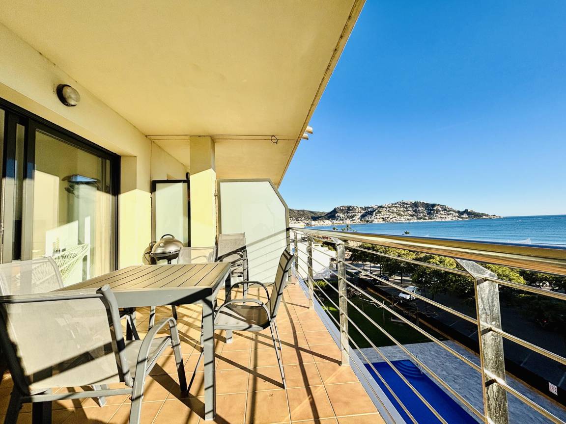 90 M² Apartment ∙ 3 Bedrooms ∙ 6 Guests - Roses