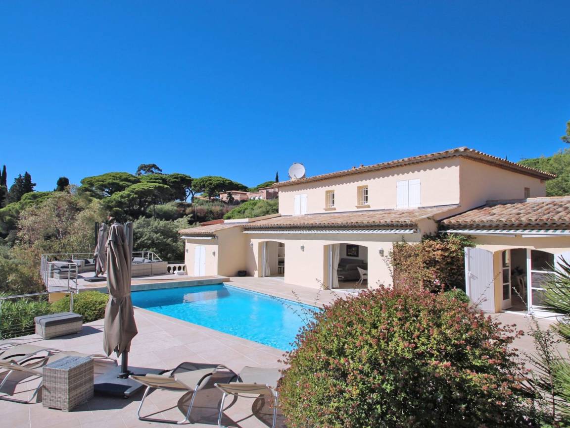 250 M² Maison De Vacances ∙ 5 Chambres ∙ 10 Personnes - Saint-Tropez