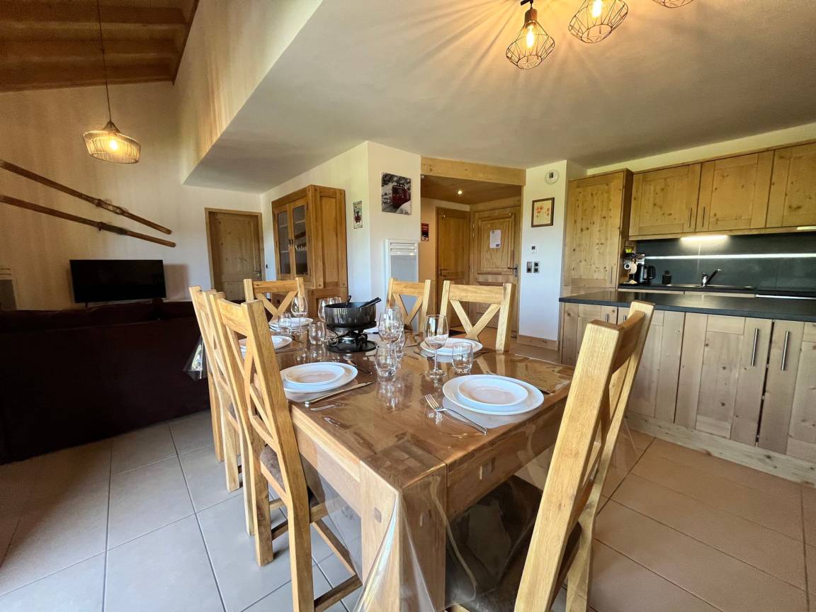 98 M² Apartment ∙ 3 Bedrooms ∙ 8 Guests - Samoëns