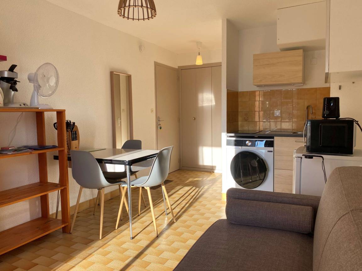 18 M² Studio ∙ 1 Chambre ∙ 2 Personnes - Balaruc-les-Bains