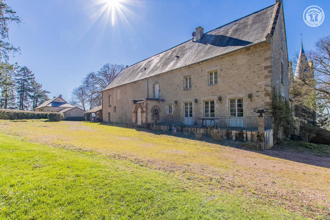 153 m&sup2; G&icirc;te 3 Schlafzimmer 6 G&auml;ste