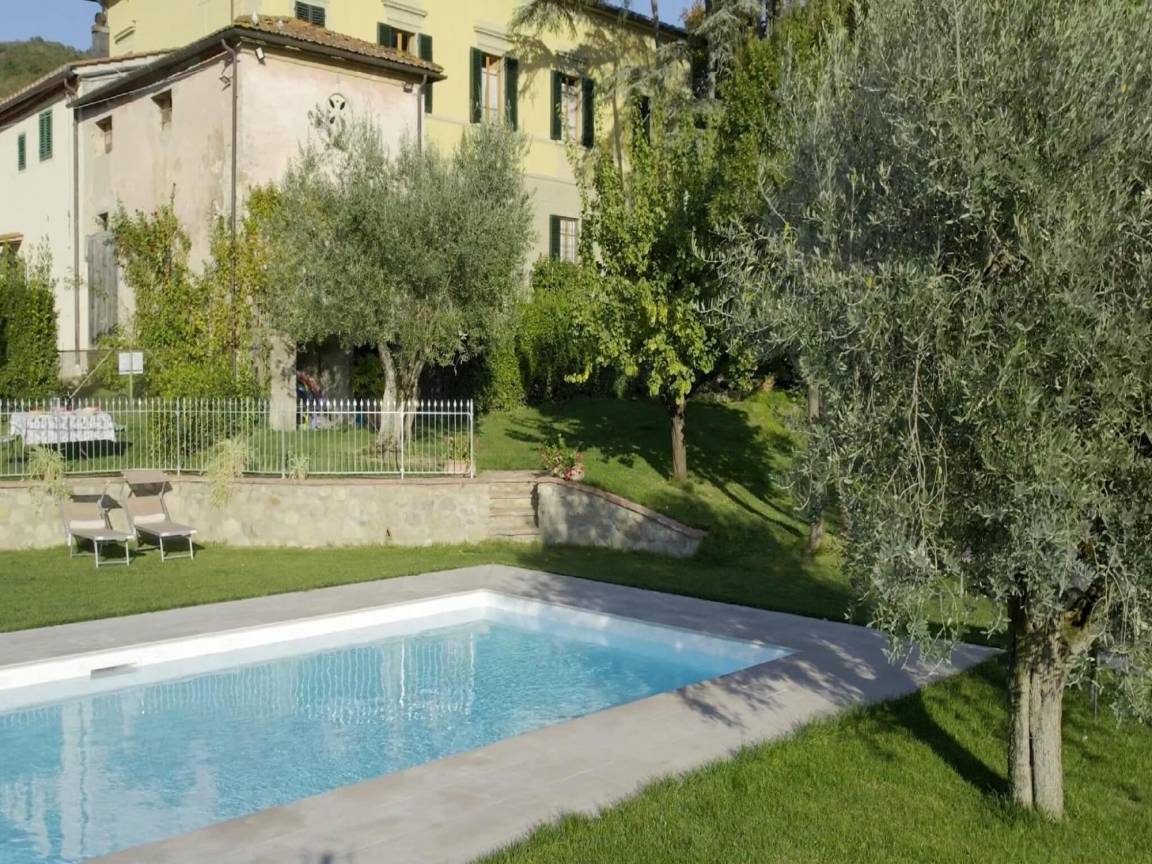 Affascinante casa a Pistoia con barbecue, giardino e piscina