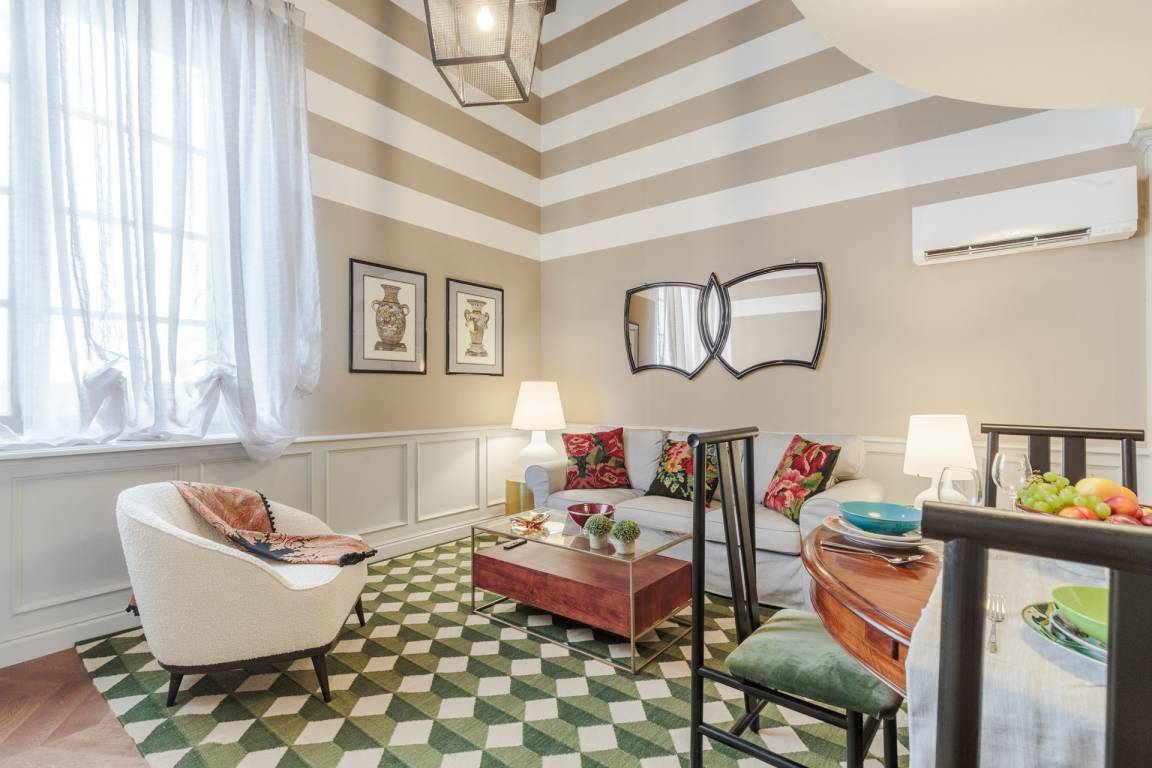 100 M² Apartamento ∙ 2 Habitaciones ∙ 4 Huéspedes - Lucca