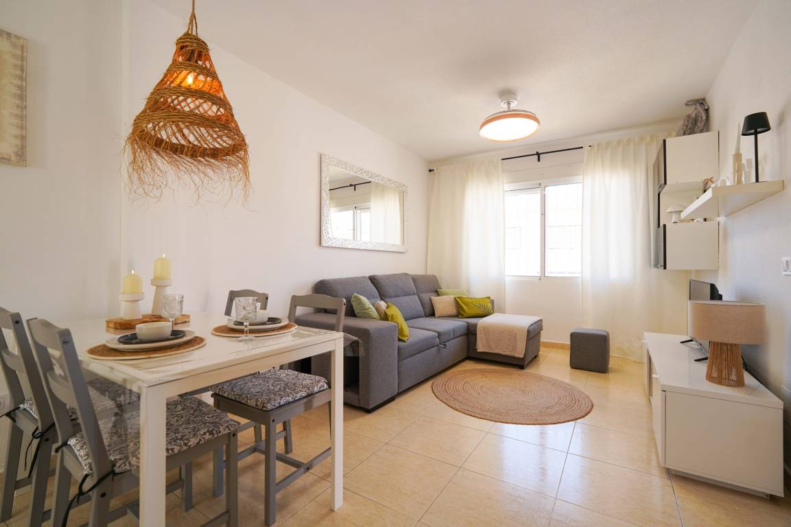 65 M² Bungalow ∙ 2 Slaapkamers ∙ 4 Gasten - Playa Flamenca