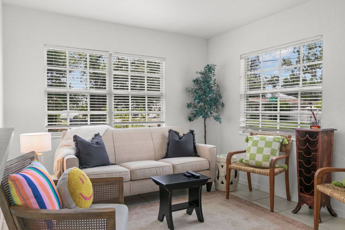 Apartment ∙ 2 Bedrooms ∙ 4 Guests - Tampa, FL