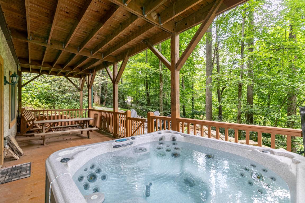 Cabin ∙ 3 Bedrooms ∙ 8 Guests - Blowing Rock, NC