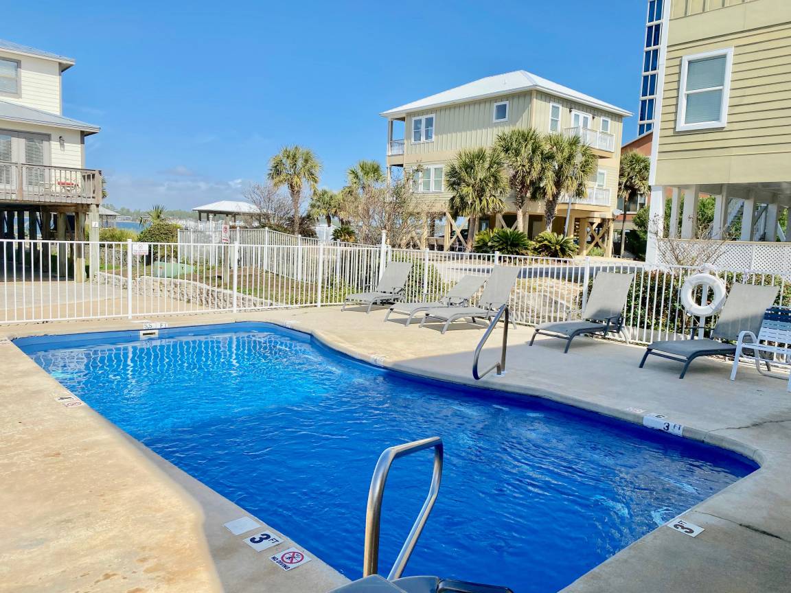 Apartment ∙ 2 Bedrooms ∙ 6 Guests - Gulf Shores, AL