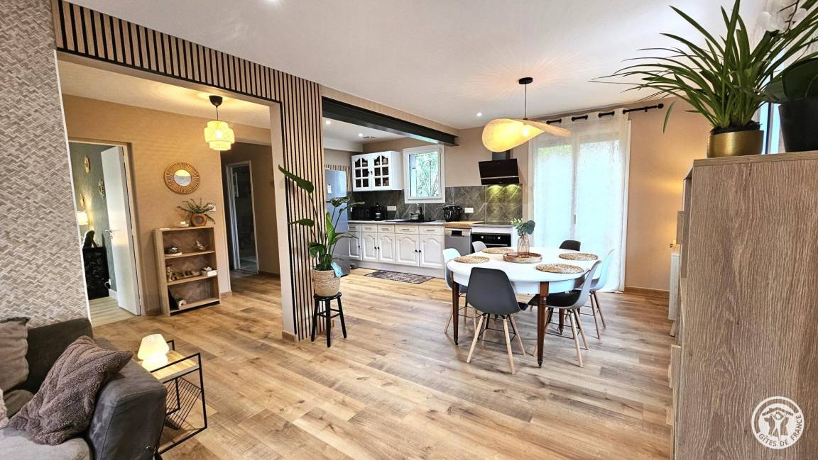70 m² Gîte ∙ 1 Schlafzimmer ∙ 2 Gäste – Bild 5