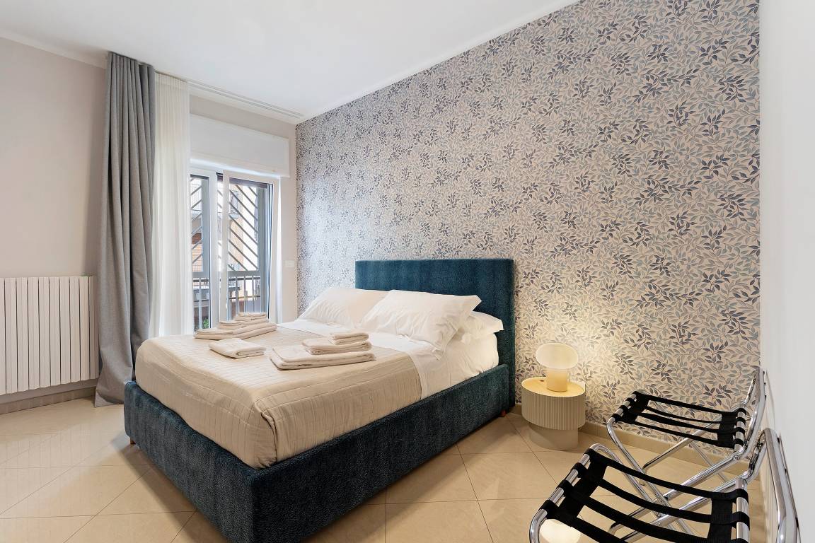 100 M² Huoneisto ∙ 2 Makuuhuonetta ∙ 6 Vierasta - Bari