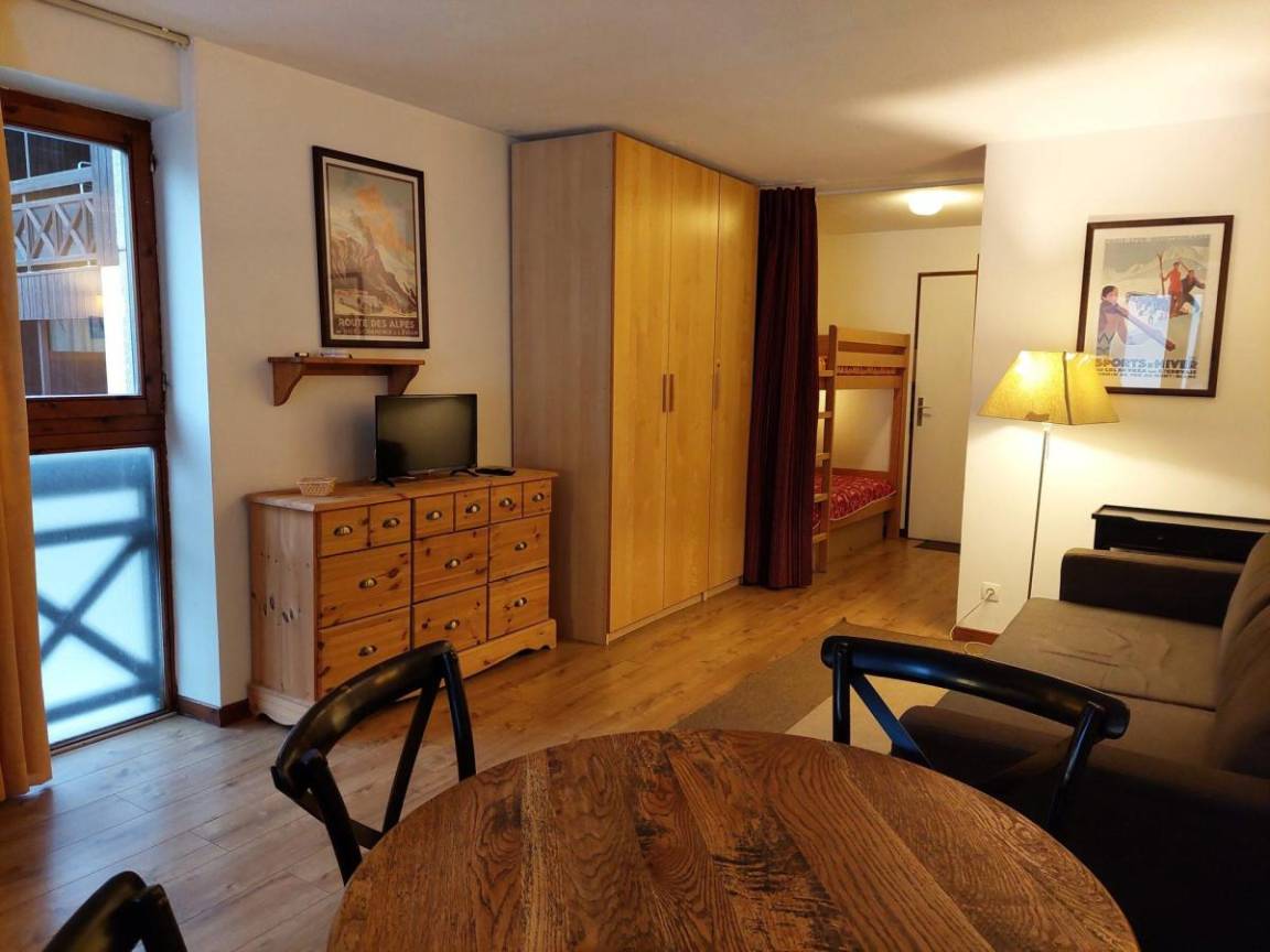 32 m&sup2; Studio 1 Schlafzimmer 4 G&auml;ste