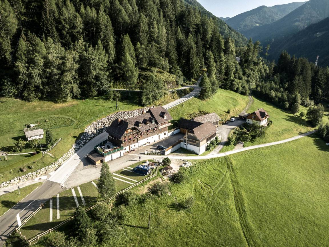 65 M² Ferienwohnung ∙ 2 Schlafzimmer ∙ 6 Gäste - Donnersbachwald