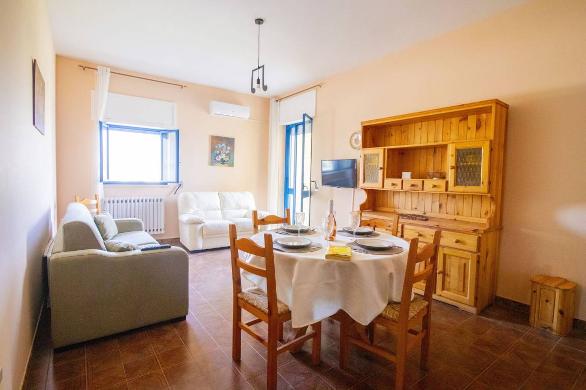 80 m² Unterkunft ∙ 2 Schlafzimmer ∙ 6 Gäste – Bild 16