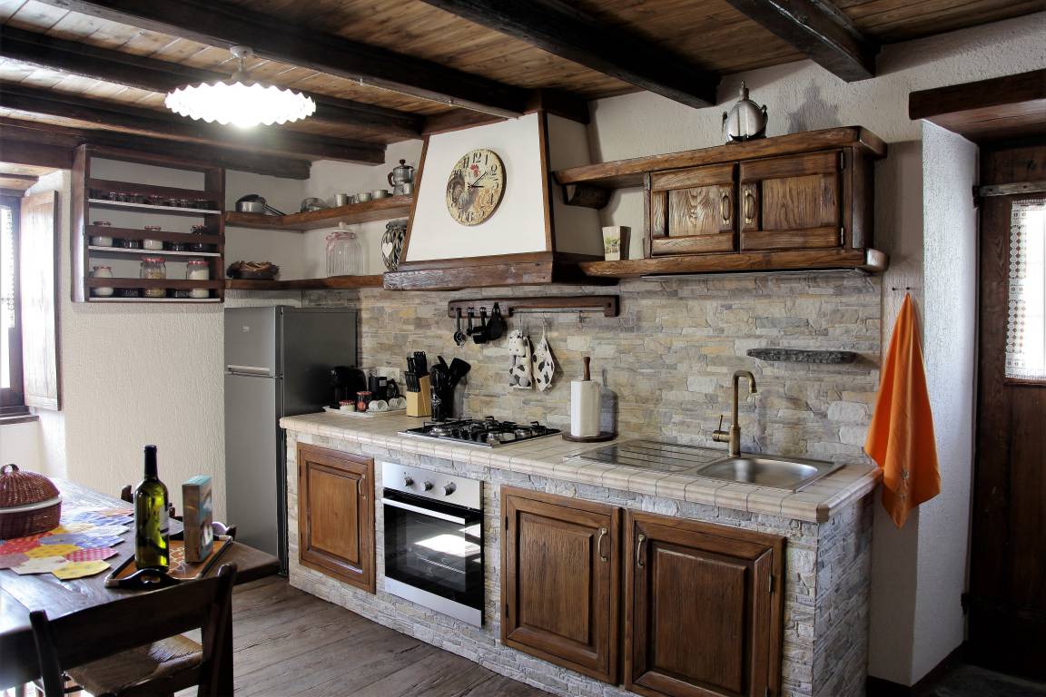 80 M² Ferienhaus ∙ 2 Schlafzimmer ∙ 6 Gäste - Ligurien