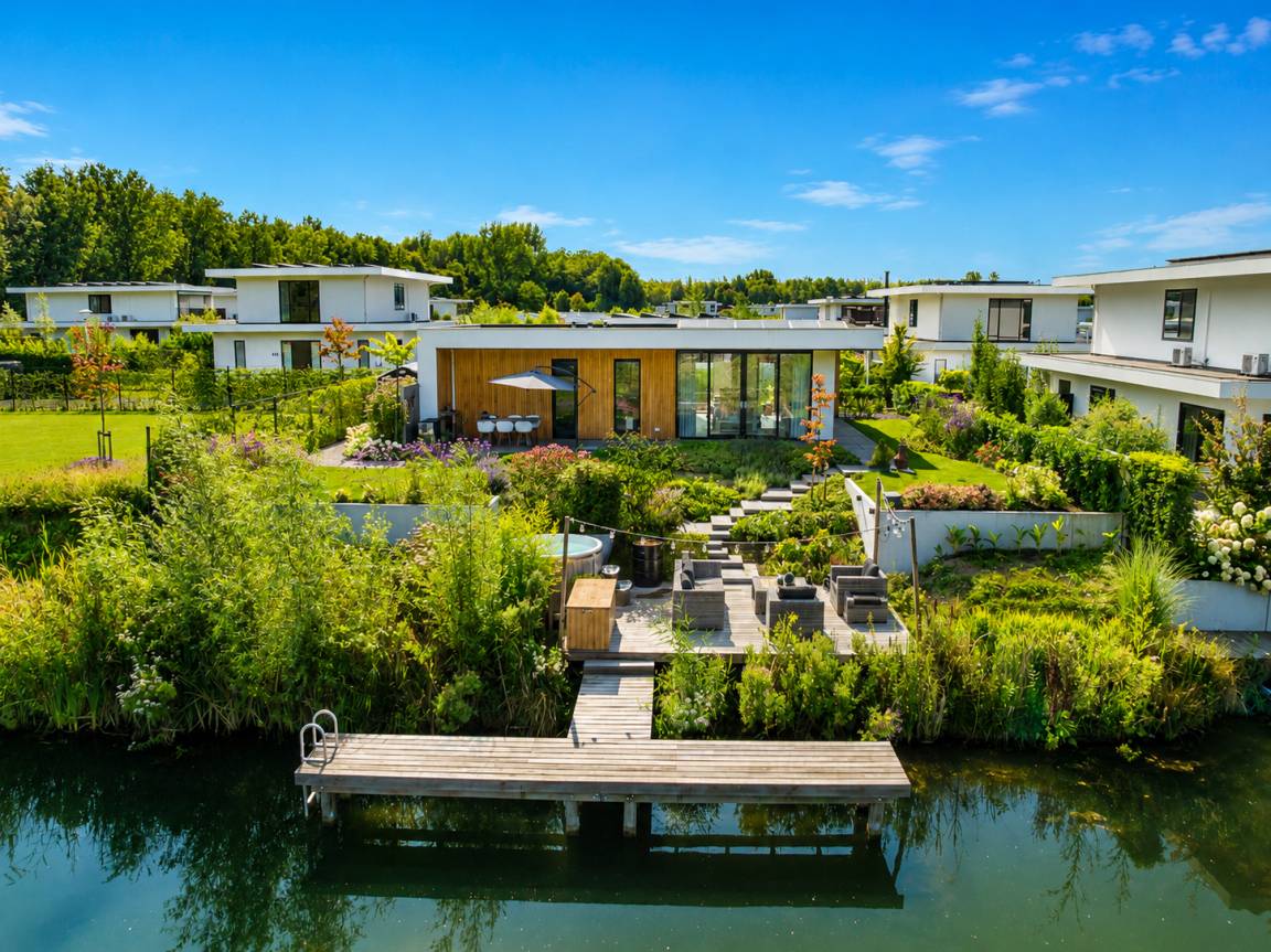 90 M² Huis ∙ 2 Slaapkamers ∙ 4 Gasten - Flevoland
