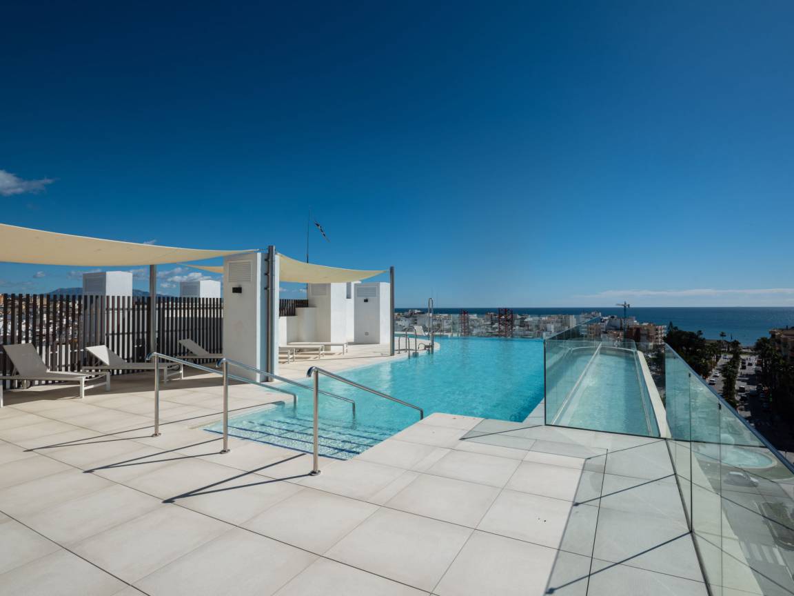 100 M² Apartamento ∙ 3 Habitaciones ∙ 6 Huéspedes - Estepona