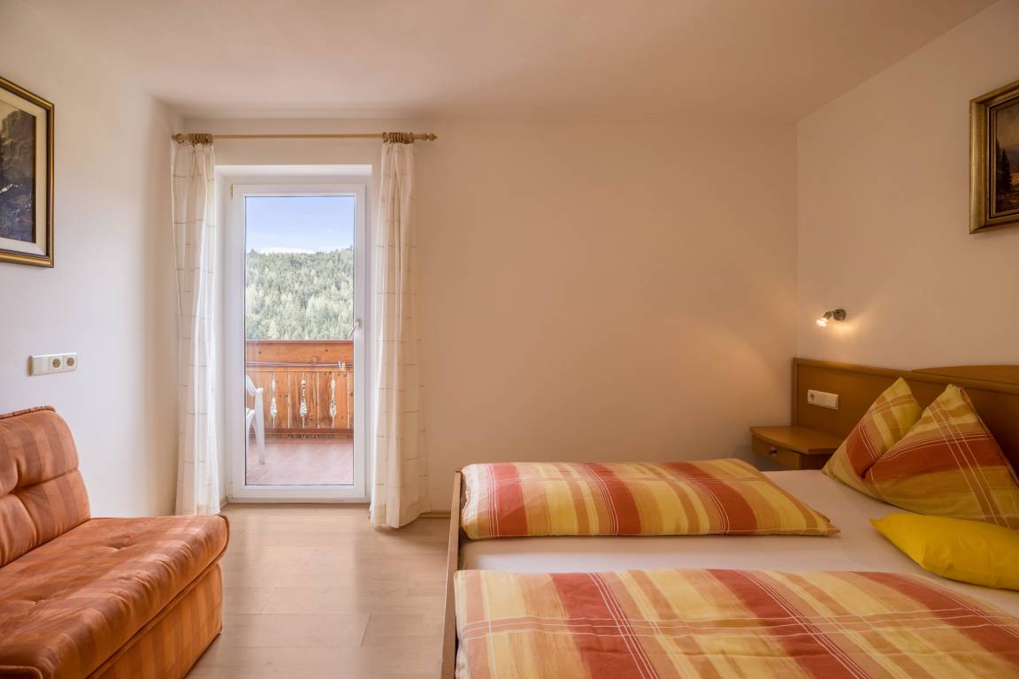 30 M² Ferienwohnung ∙ 1 Schlafzimmer ∙ 3 Gäste - Terenten