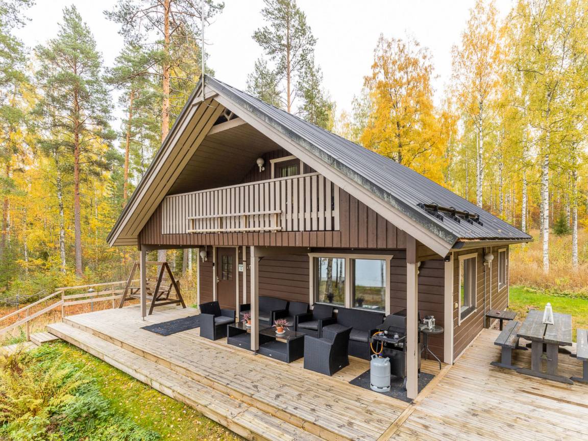 77 M² Talo ∙ 3 Makuuhuonetta ∙ 8 Vierasta - Vääksy