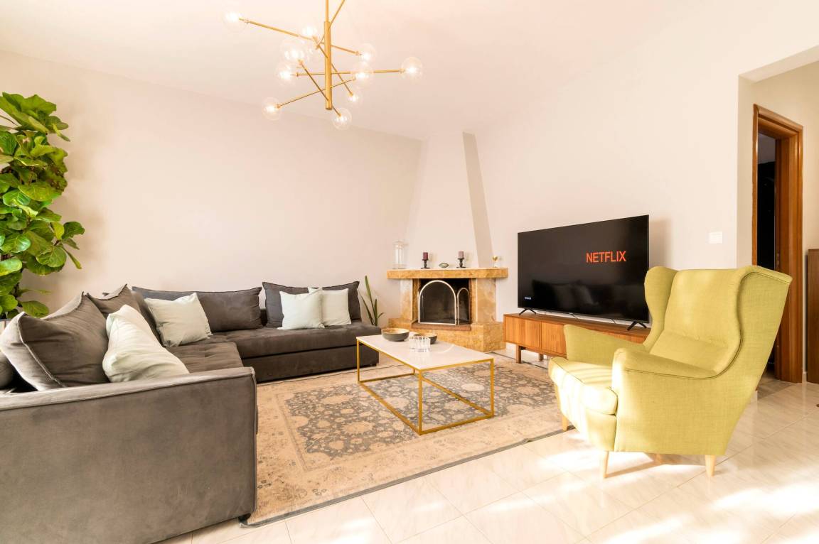 120 M² Apartment ∙ 2 Bedrooms ∙ 4 Guests - Rhodes Airport (RHO)