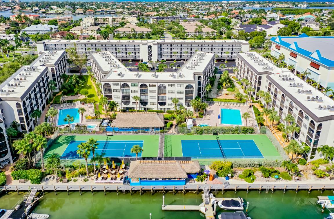 67 M² Apartamento ∙ 1 Habitación ∙ 4 Huéspedes - Marco Island, FL