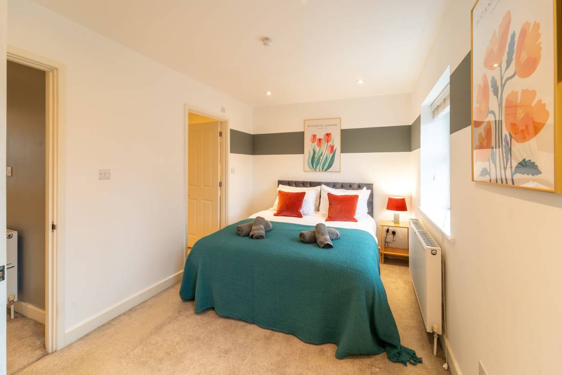 40 M² House ∙ 4 Bedrooms ∙ 8 Guests - Tewkesbury