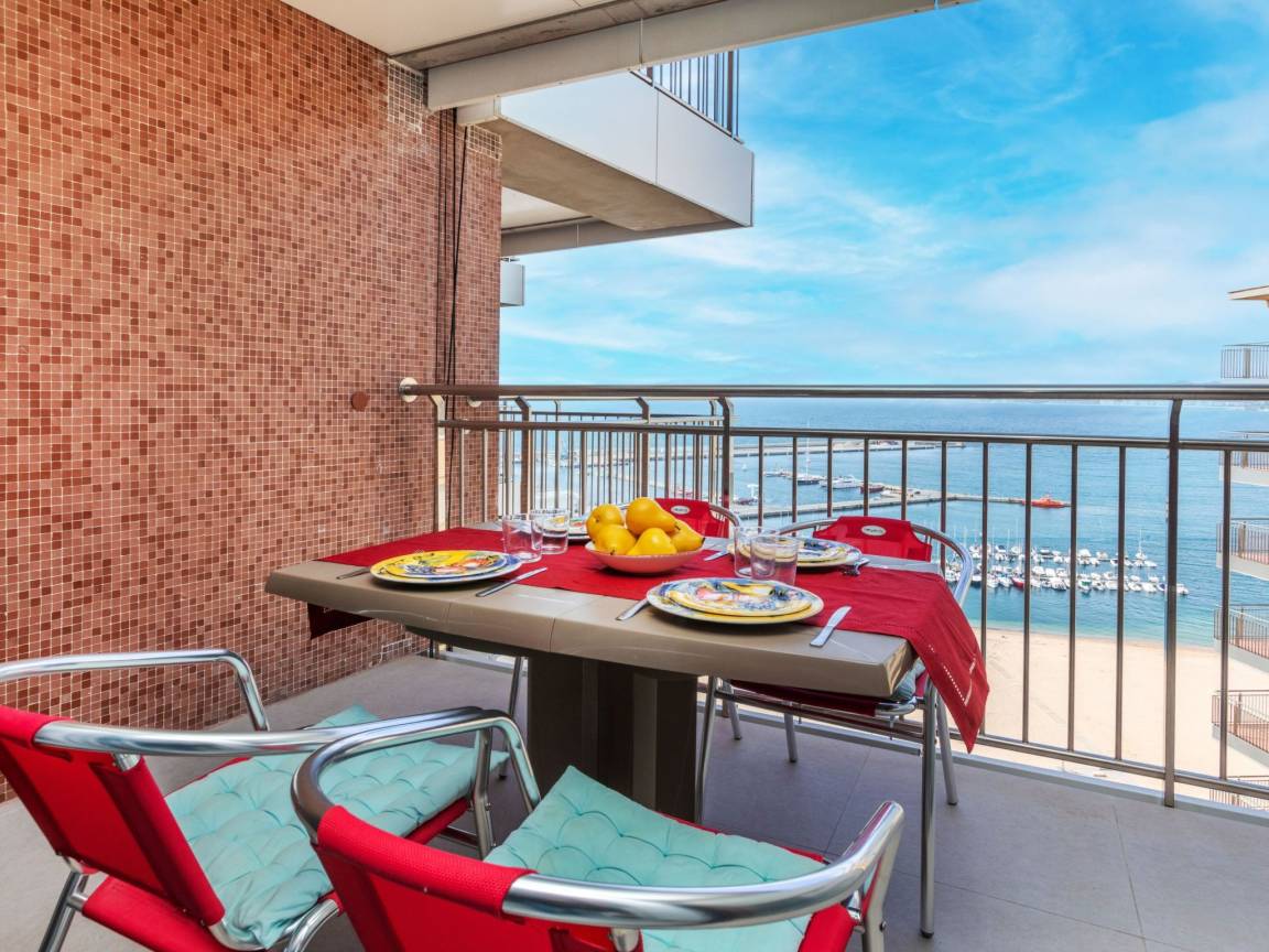 70 M² Ferienwohnung ∙ 2 Schlafzimmer ∙ 4 Gäste - Palamós