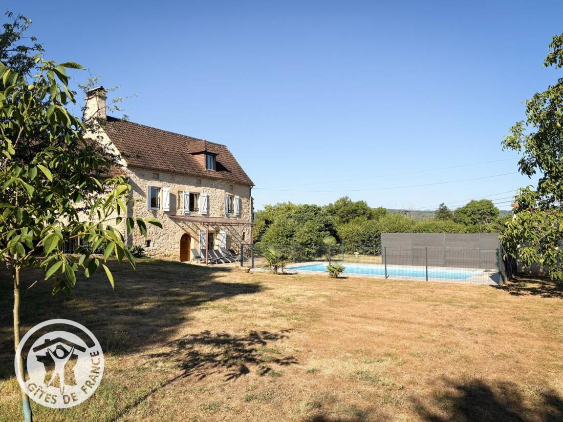 200 M² Gîte ∙ 5 Chambres ∙ 12 Personnes - Domme