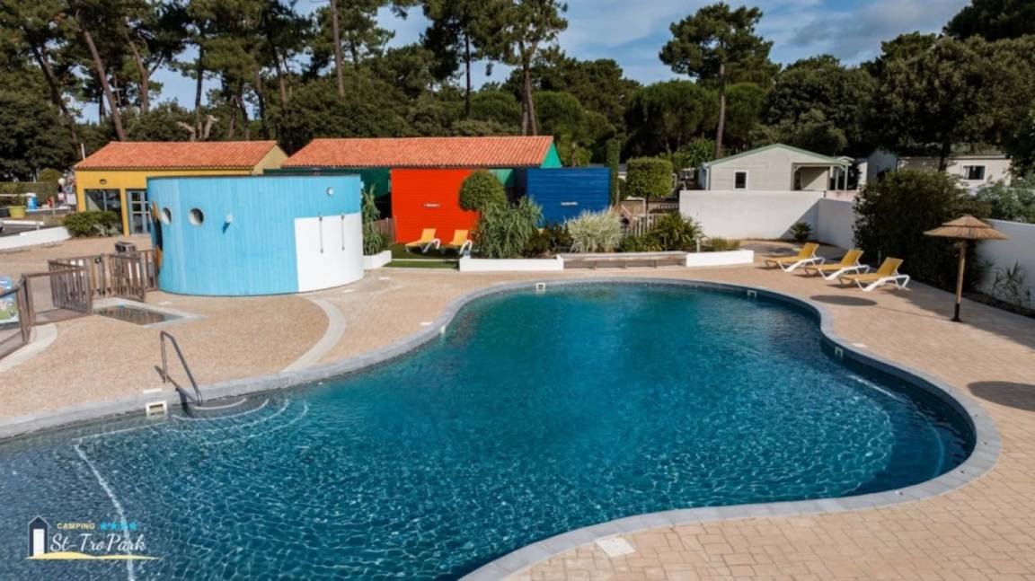 28 M² Campeggio ∙ 2 Camere Da Letto ∙ 4 Ospiti - Ronce-les-Bains
