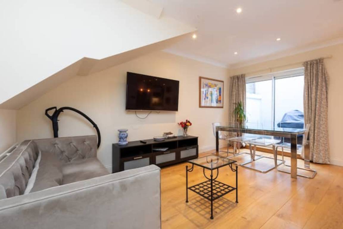 11 M² House ∙ 3 Bedrooms ∙ 6 Guests - Chelsea