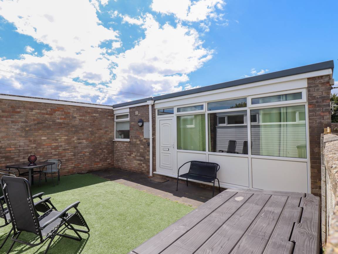 Cottage ∙ 2 Bedrooms ∙ 4 Guests - Chapel Saint Leonards