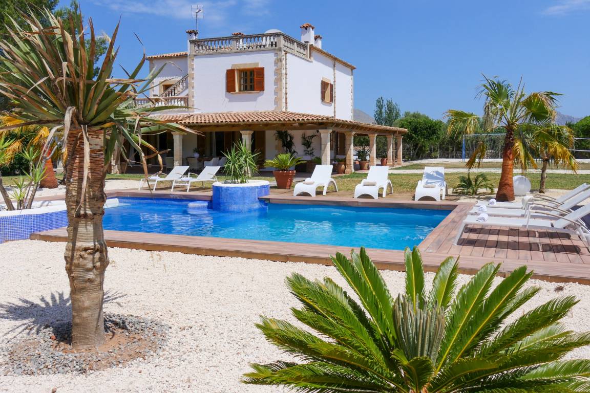 9999 M² House ∙ 5 Bedrooms ∙ 9 Guests - Port de Pollença