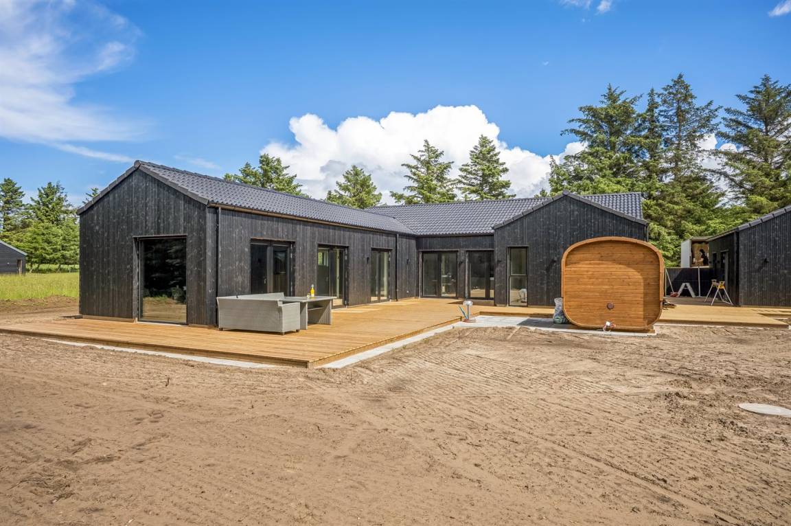 239 m&sup2; Ferienhaus 6 Schlafzimmer 14 G&auml;ste