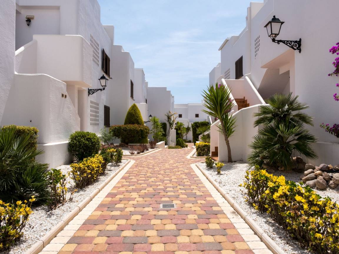 72 M² Apartamento ∙ 2 Habitaciones ∙ 4 Huéspedes - Pulpí