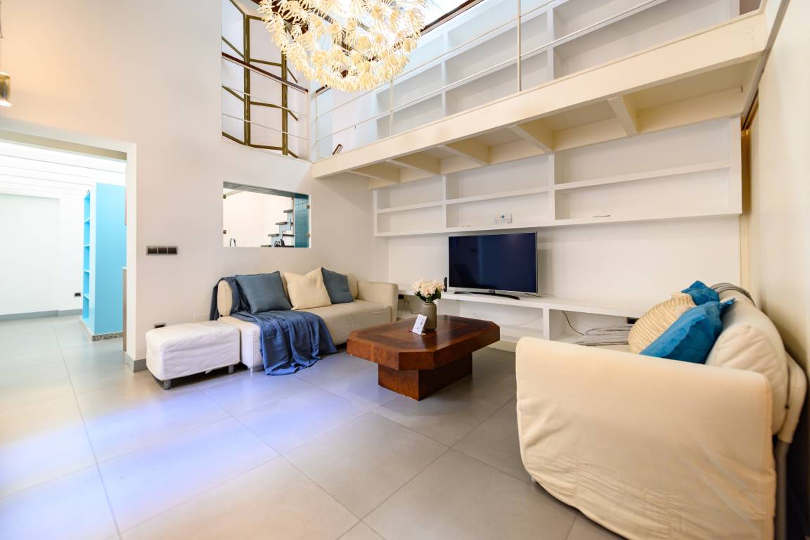 81 M² Apartamento ∙ 3 Habitaciones ∙ 6 Huéspedes - Madrid
