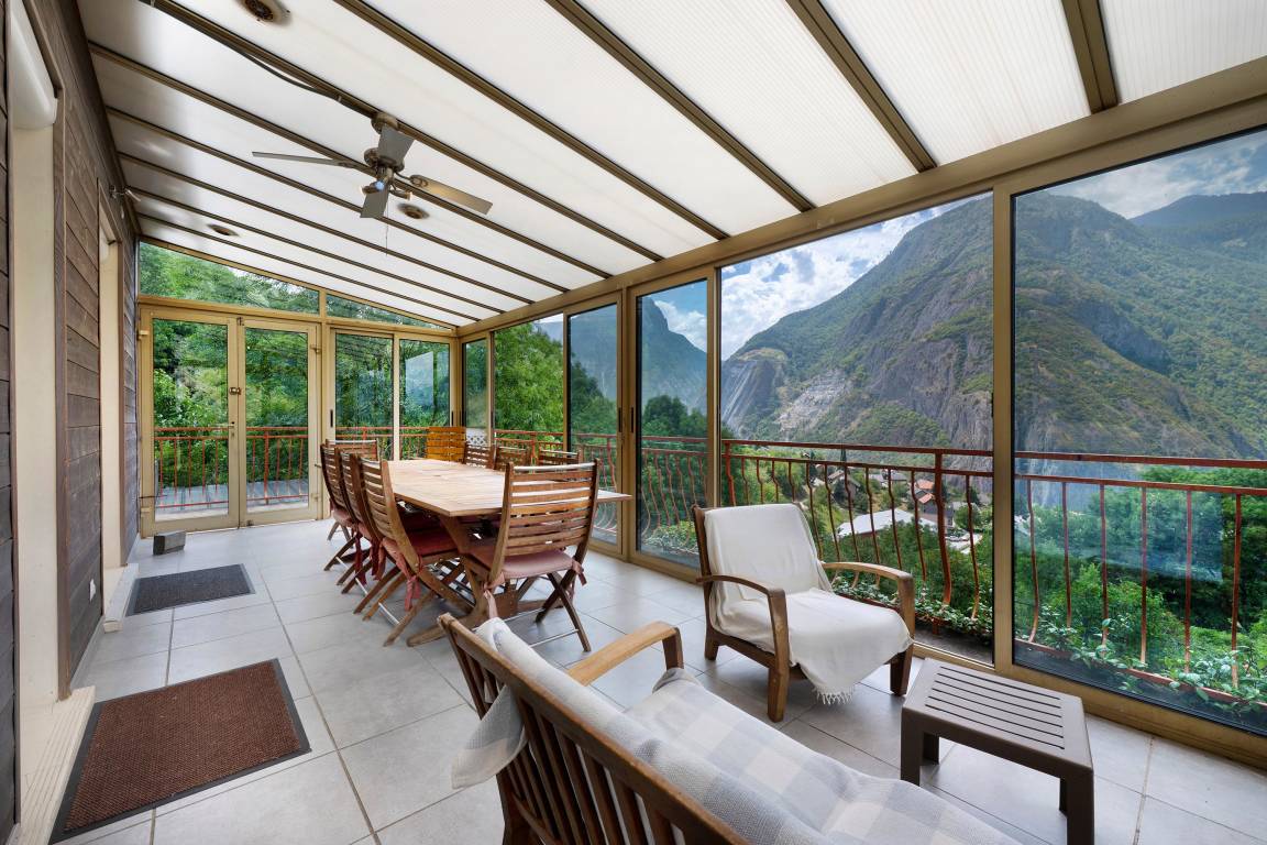 200 M² Maison De Vacances ∙ 6 Chambres ∙ 12 Personnes - Montricher-Albanne