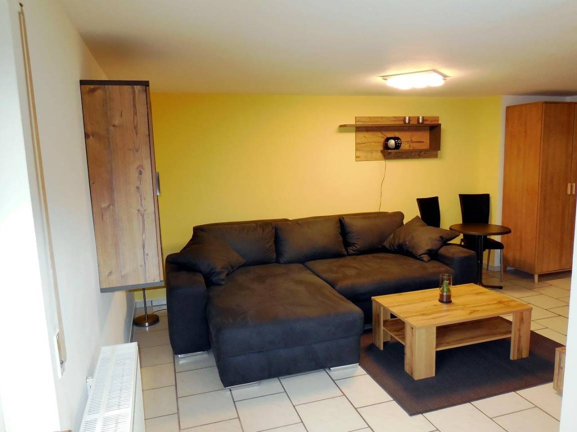 80 M² Ferienwohnung ∙ 2 Schlafzimmer ∙ 6 Gäste - Ober-Ramstadt