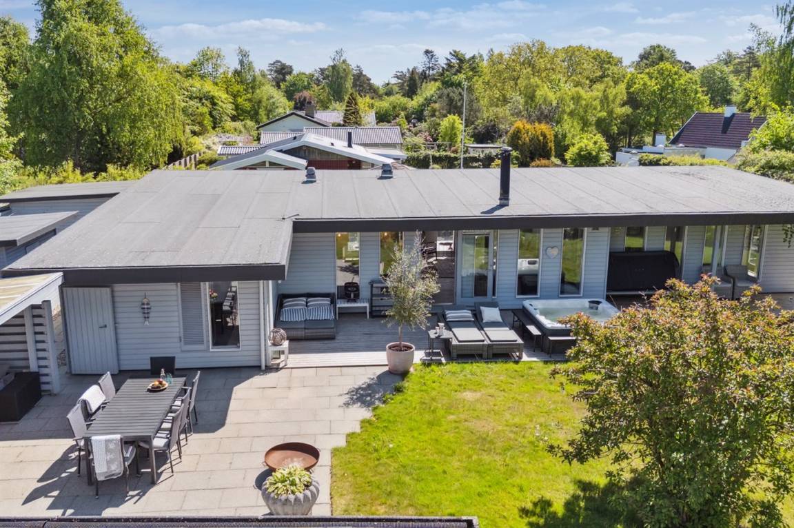 144 m&sup2; Ferienhaus 5 Schlafzimmer 8 G&auml;ste