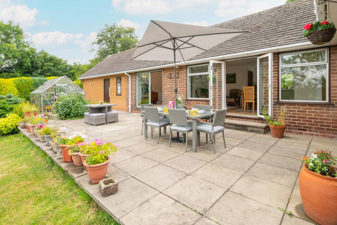 House ∙ 3 Bedrooms ∙ 6 Guests - Chesterfield