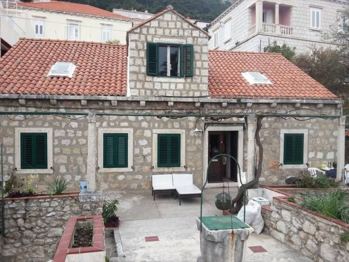 120 M² Apartment ∙ 4 Bedrooms ∙ 9 Guests - Dubrovnik