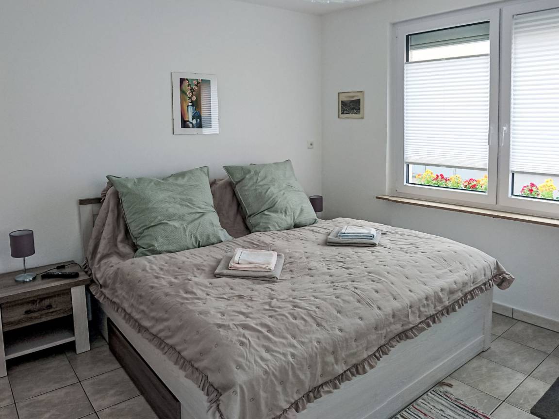 36 M² Ferienwohnung ∙ 1 Schlafzimmer ∙ 2 Gäste - Amorbach