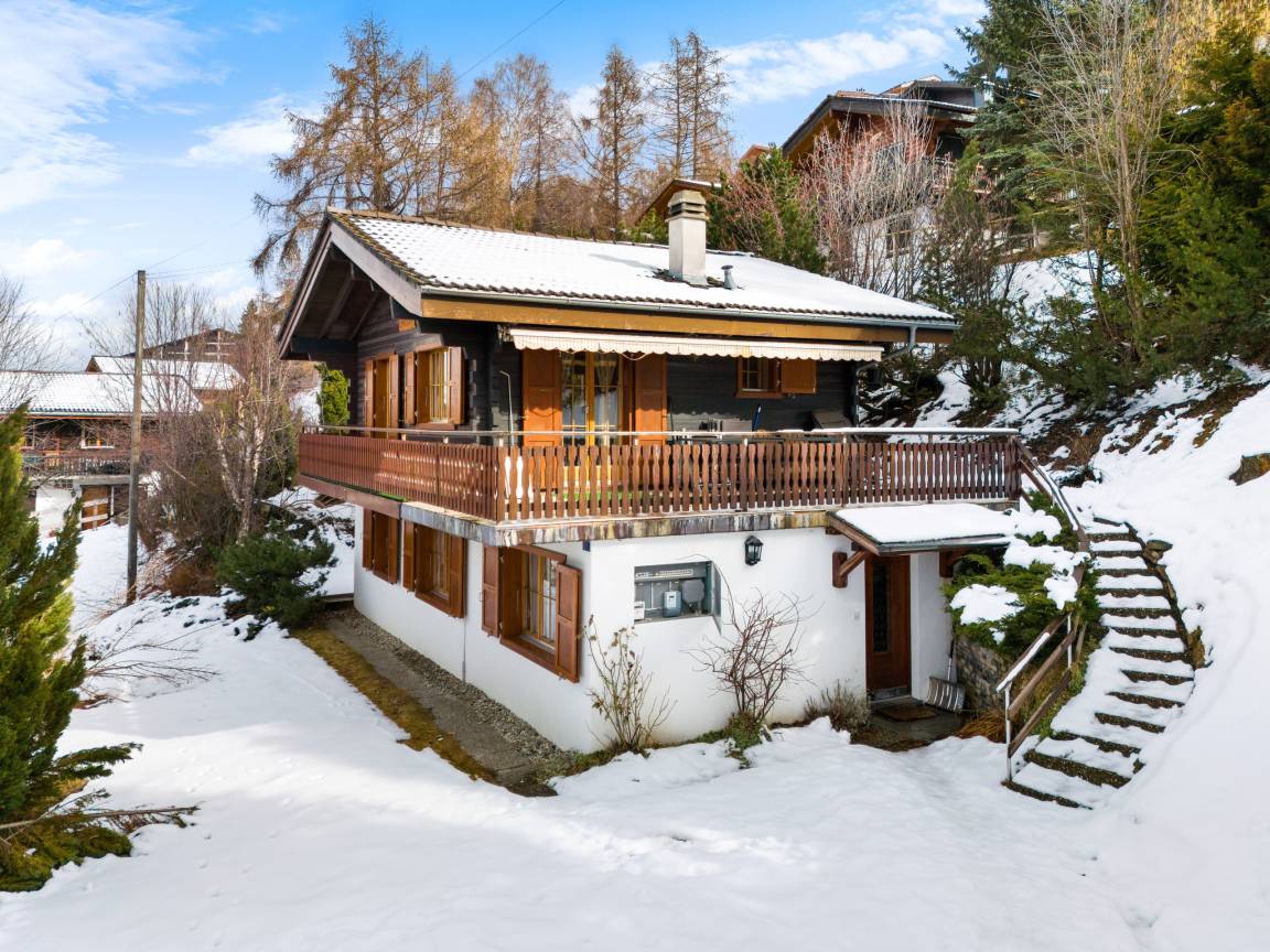 90 M² Chalet ∙ 4 Bedrooms ∙ 8 Guests - İsviçre