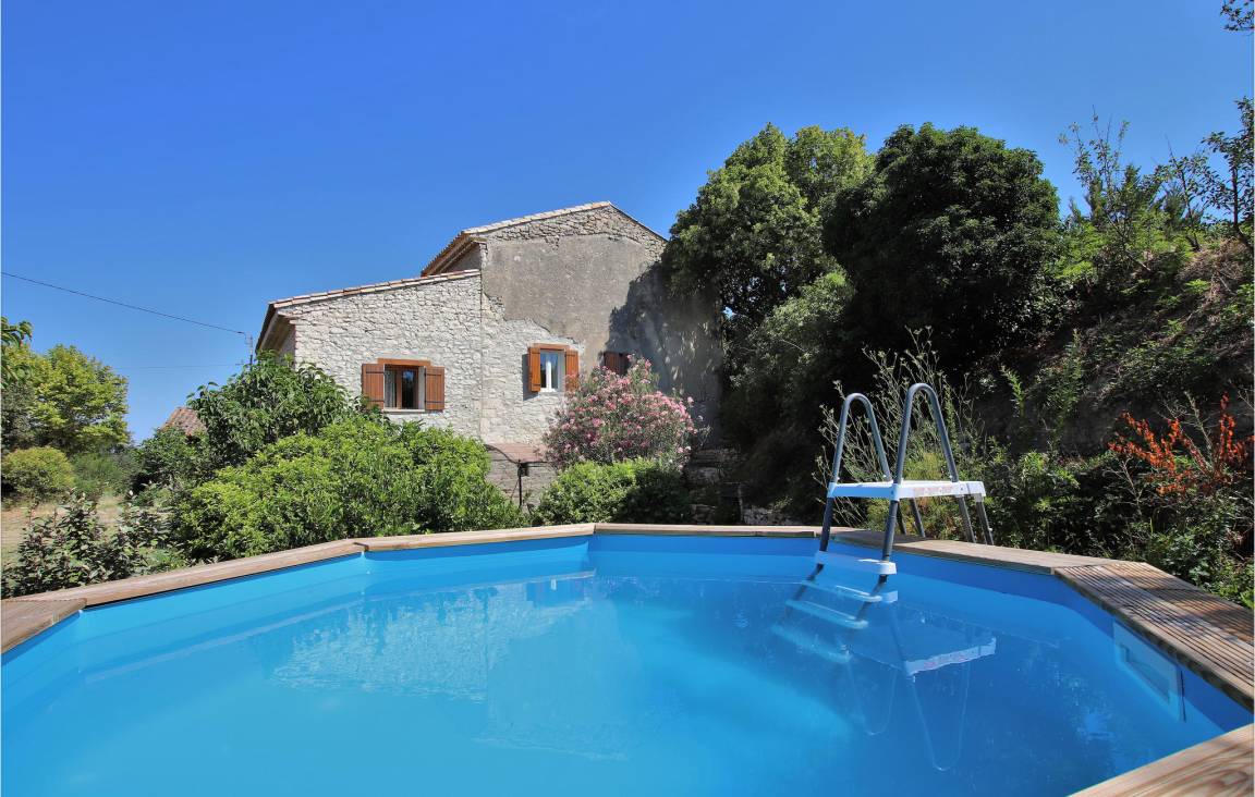 62 M² Farmhouse ∙ 2 Bedrooms ∙ 6 Guests - Provence-Alpes-Côte d'Azur